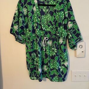 Lilly Pulitzer Beach cover -up GUC $29 size large